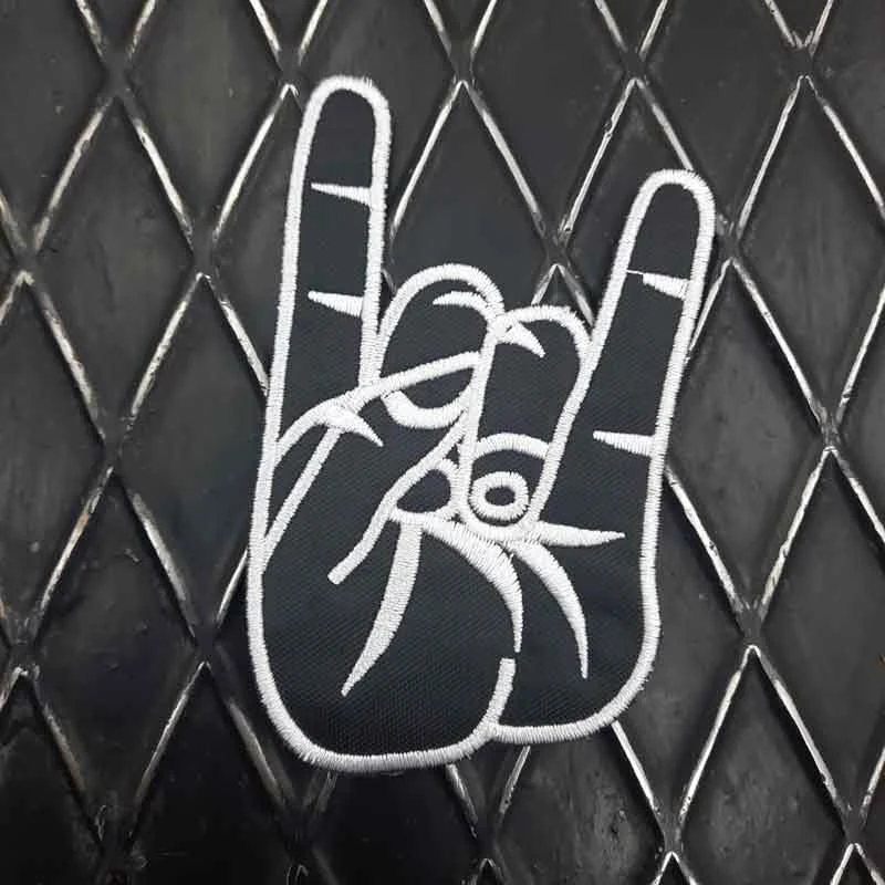 Heavy Metal İşareti