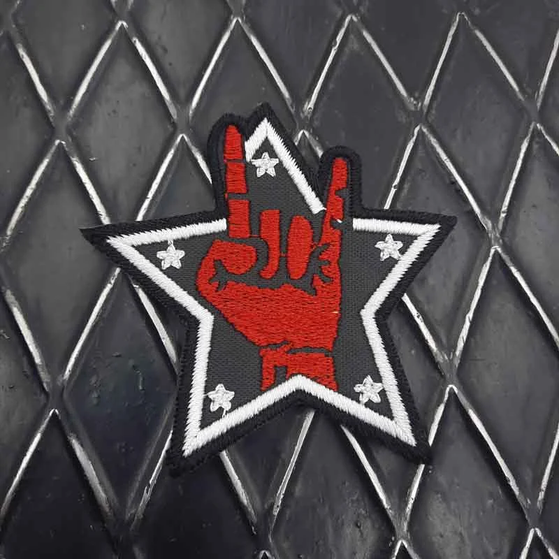 Heavy Metal İşareti